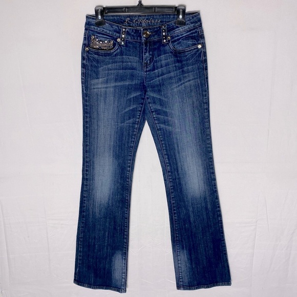 L.A. Idol Lightly Distressed Dark Wash Low Rise Boot Cut Jeans 6 - Picture 2 of 16